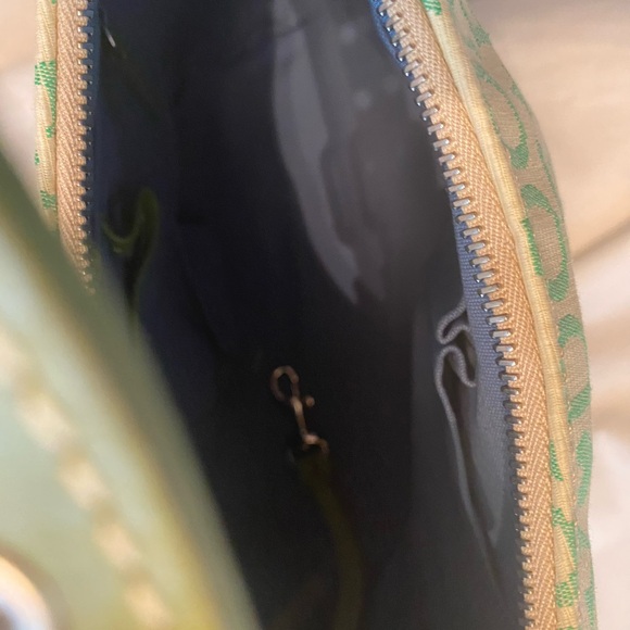 NWT Dooney & Bourke Monogram Hearts and Stars Adjustable Hobo Shoulder Bag - Picture 14 of 16